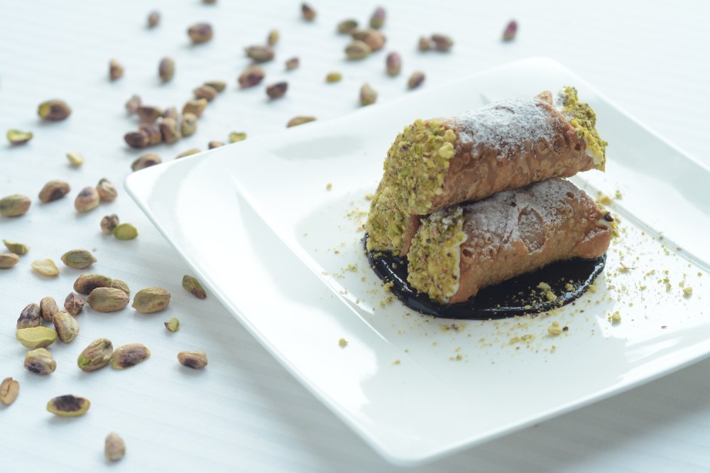 Romano's at JW Marriott Mumbai Sahar - Brazino cartocchio